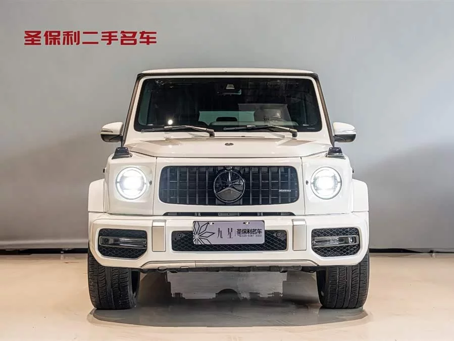 Mercedes Benz G-rated