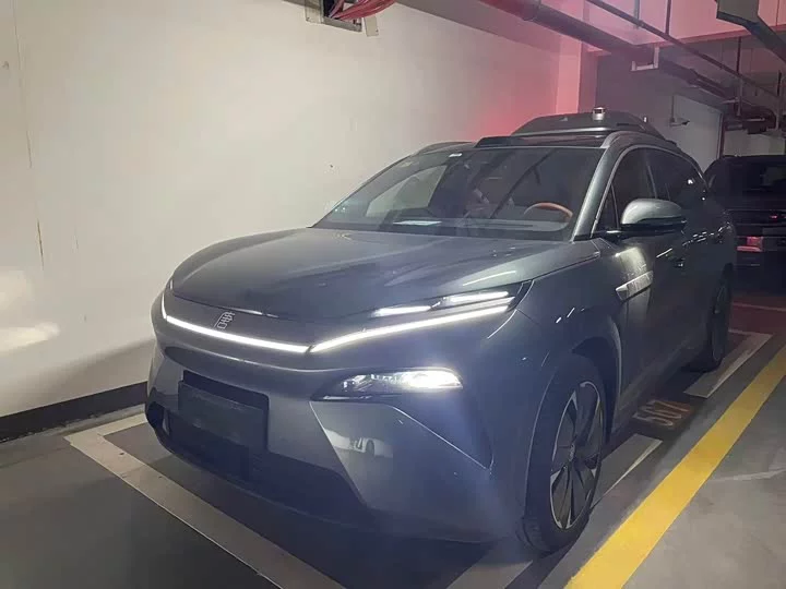 BYD Tang L