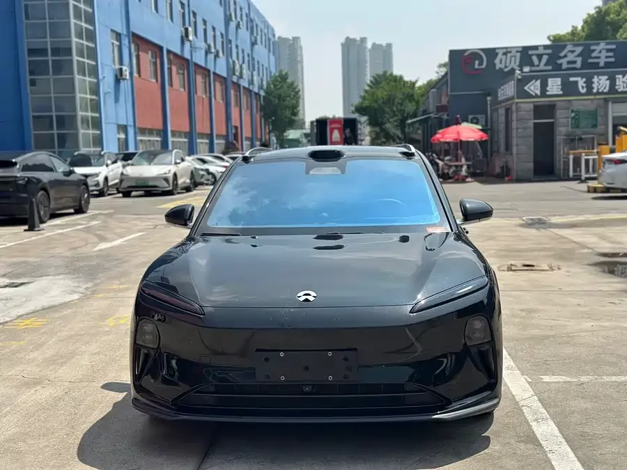 NIO ET5T