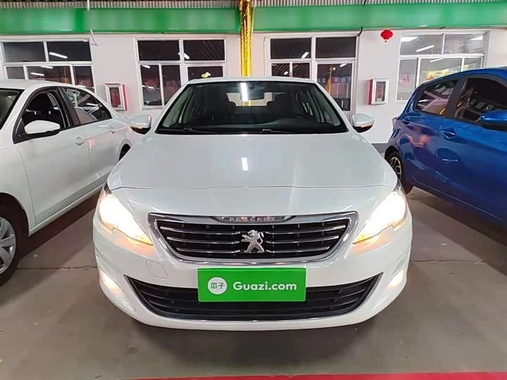 Peugeot 408