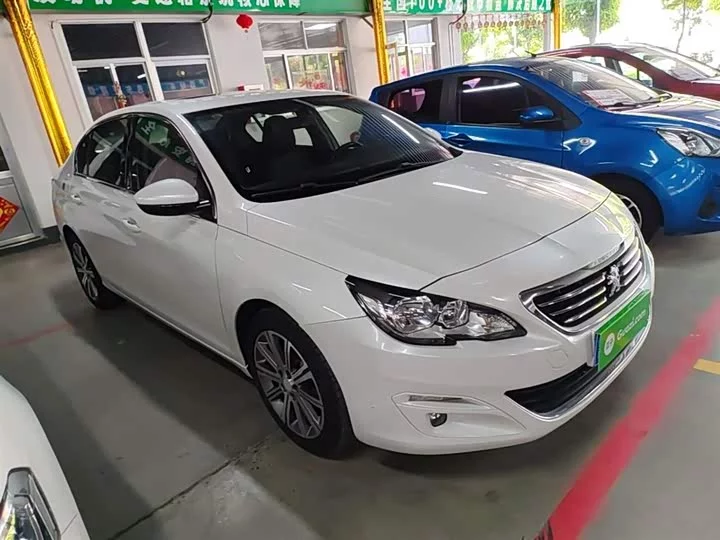 Peugeot 408