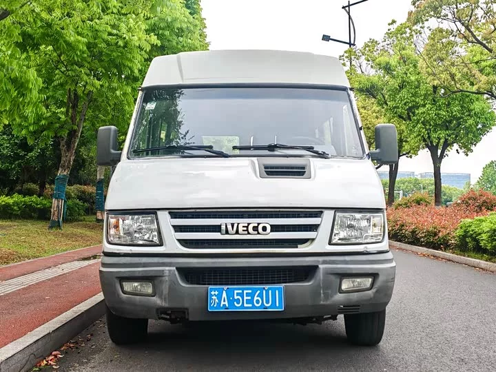 Iveco proud