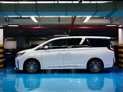 GAC Trumpchi M8