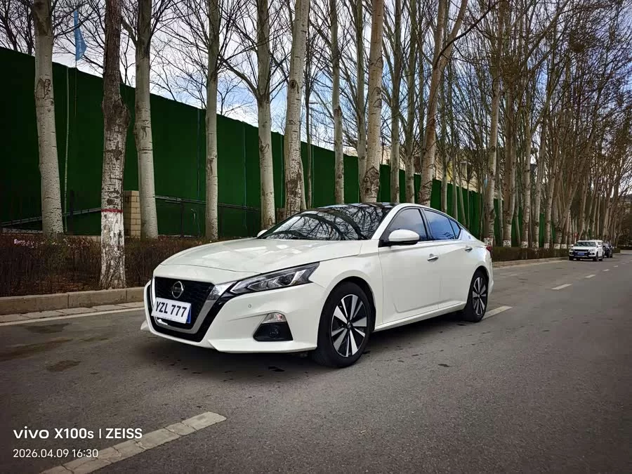 Nissan Teana