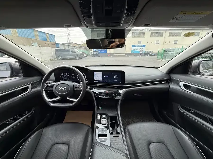 Hyundai Mistra