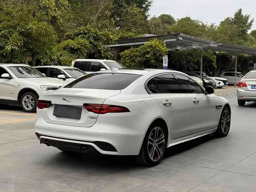 Jaguar XEL