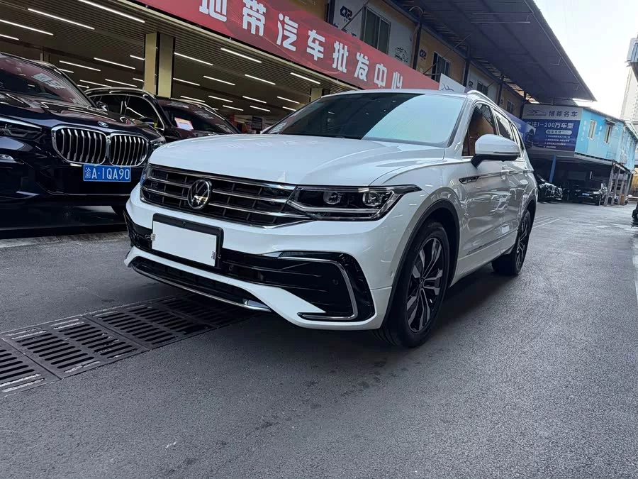 Volkswagen Tiguan L