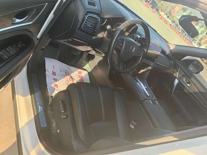 Honda UR-V