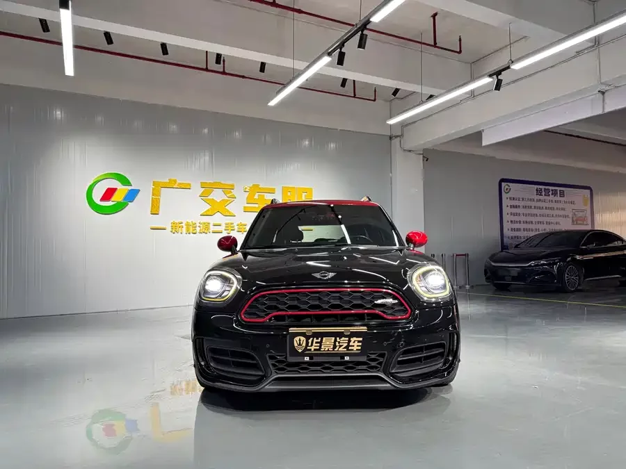 MINI JCW COUNTRYMAN
