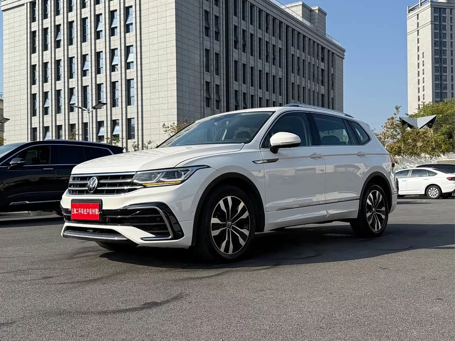 Volkswagen Tiguan L