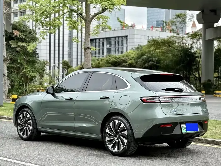 AITO Wenjie M5