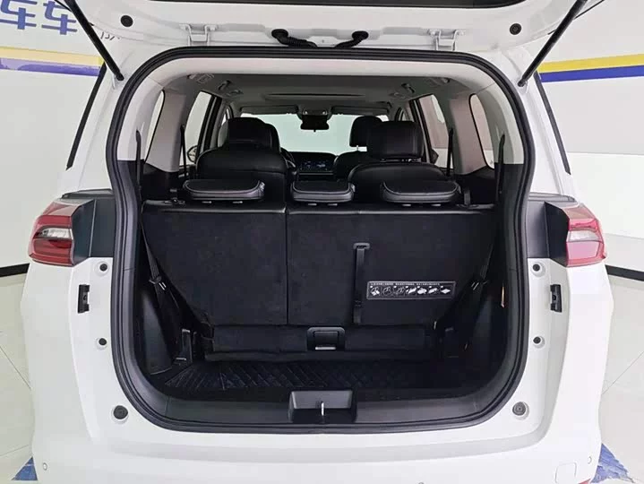 GAC Trumpchi M6
