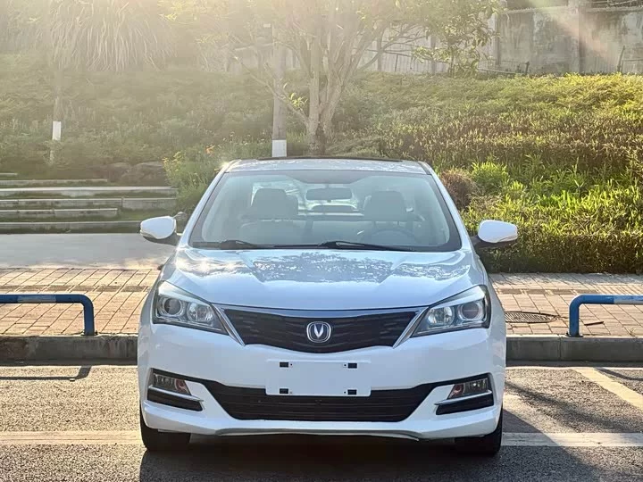 Changan Yuexiang V7