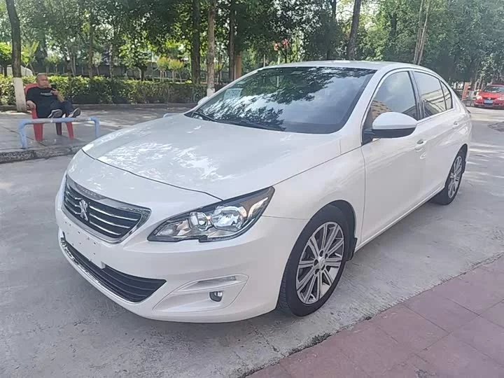 Peugeot 408