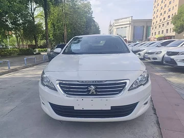 Peugeot 408