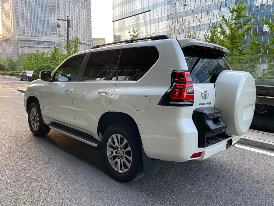 Toyota Prado
