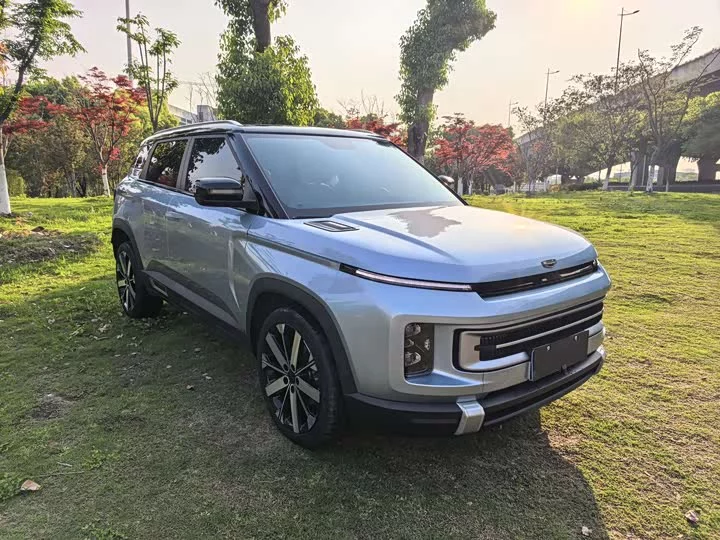 Geely ICON