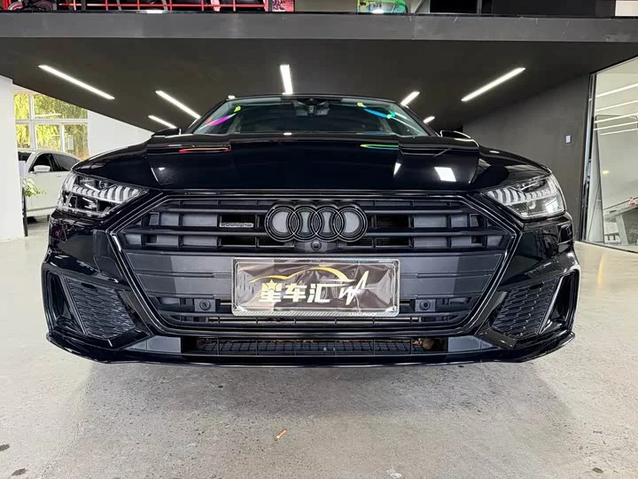 Audi A7L