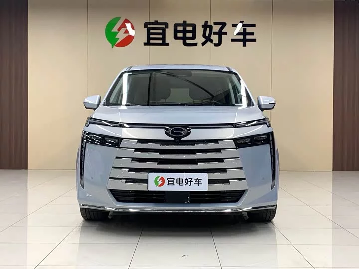 GAC Trumpchi E8 PHEV