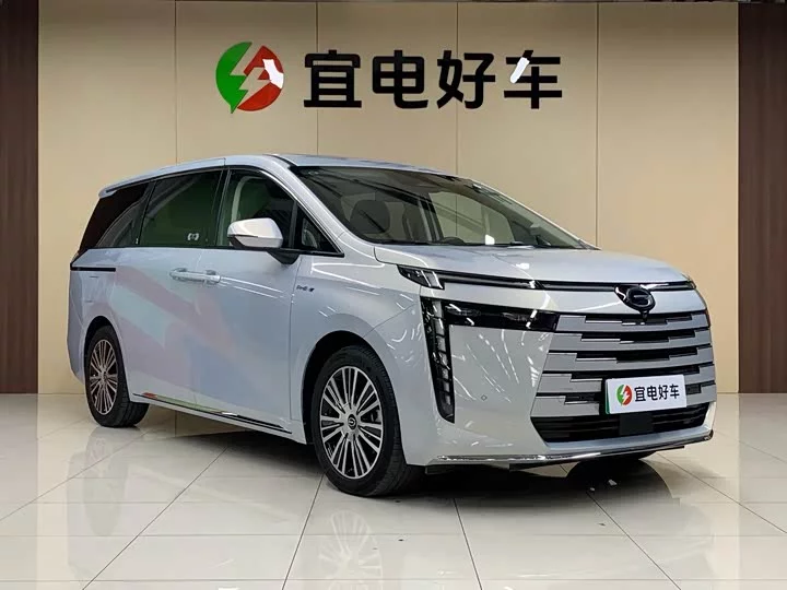 GAC Trumpchi E8 PHEV