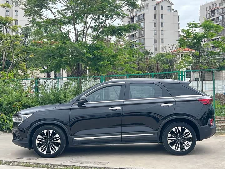 FAW Besturn T77