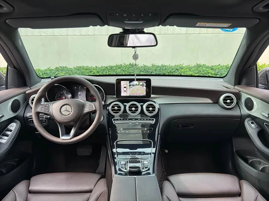 Mercedes Benz GLC