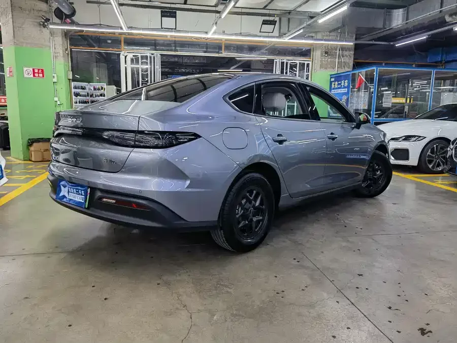 BYD seal 05 DM-i
