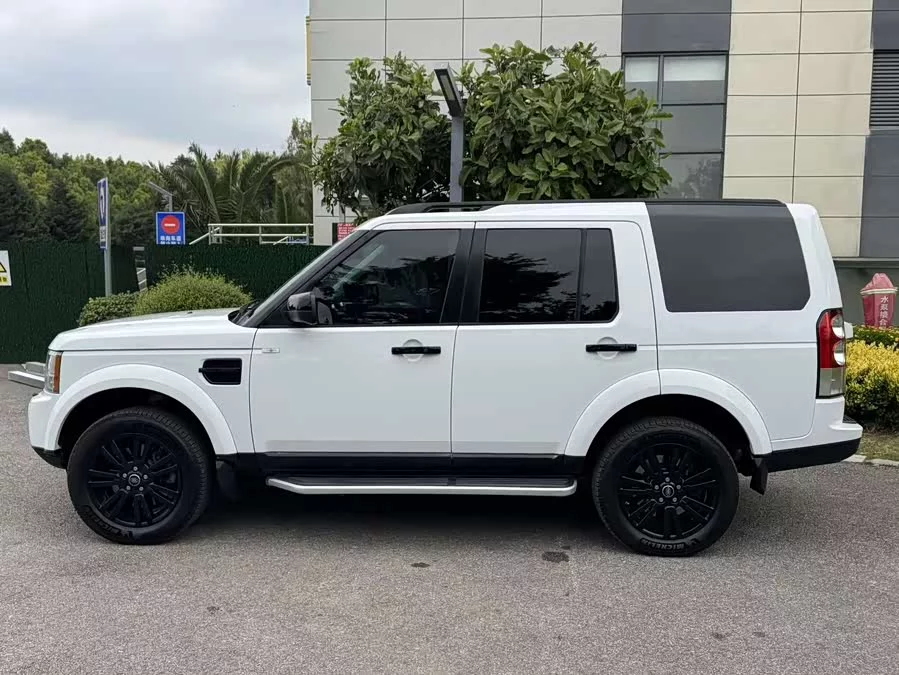 Land Rover finds