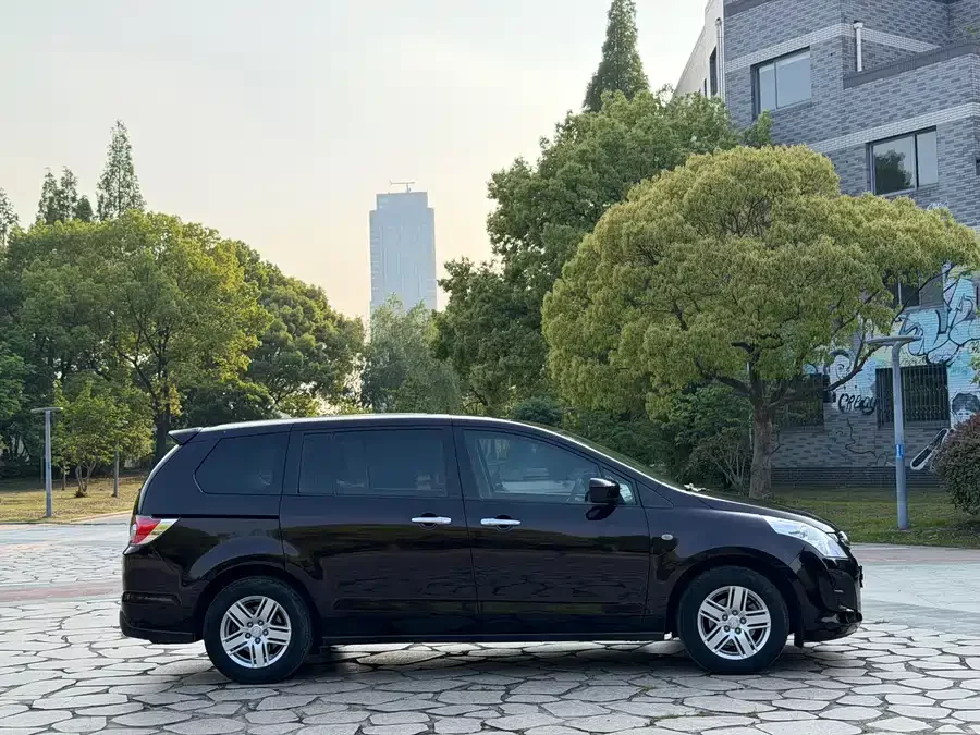 Mazda 8