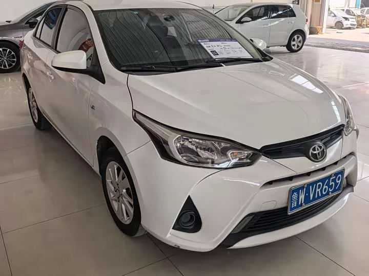 Toyota YARiS L Enjoy