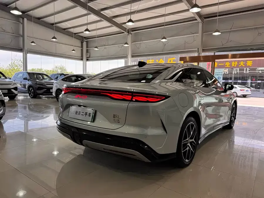 BYD Han L