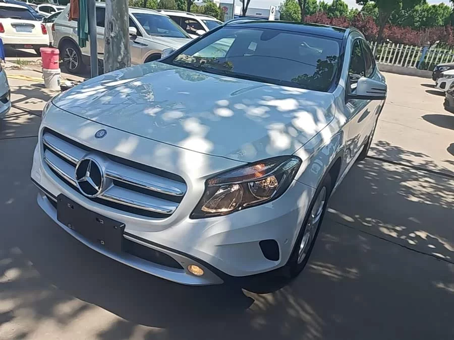 Mercedes Benz GLA