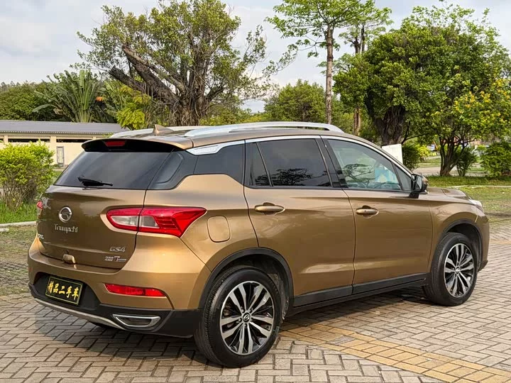 GAC Trumpchi GS4