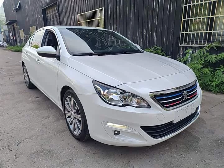 Peugeot 408