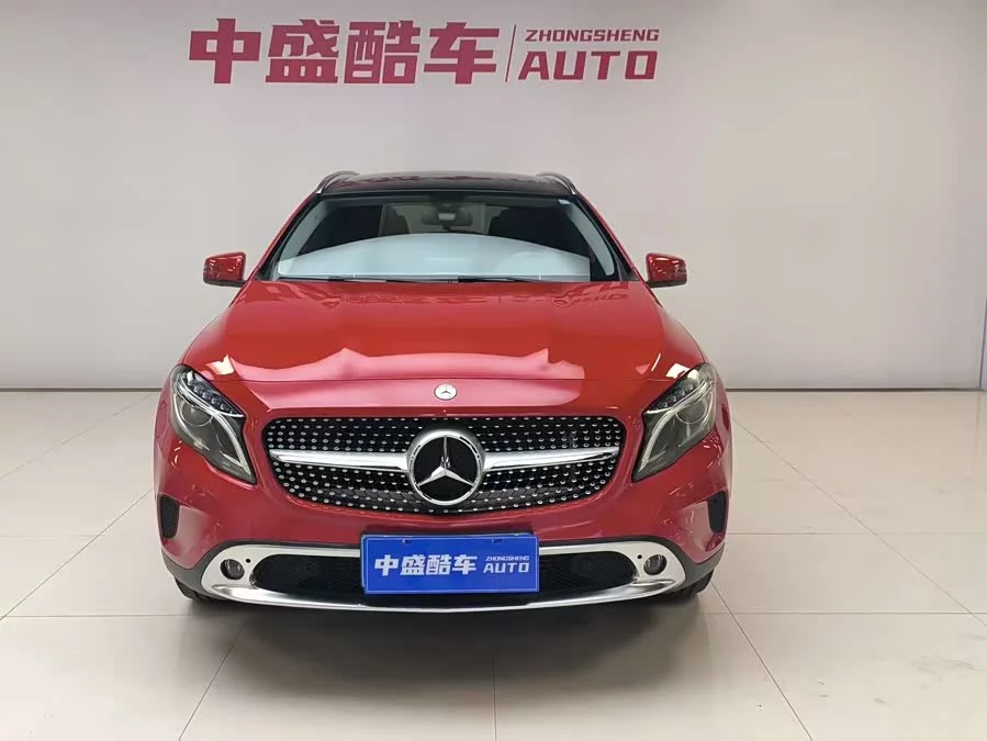 Mercedes Benz GLA