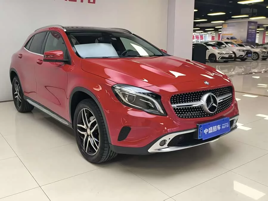 Mercedes Benz GLA