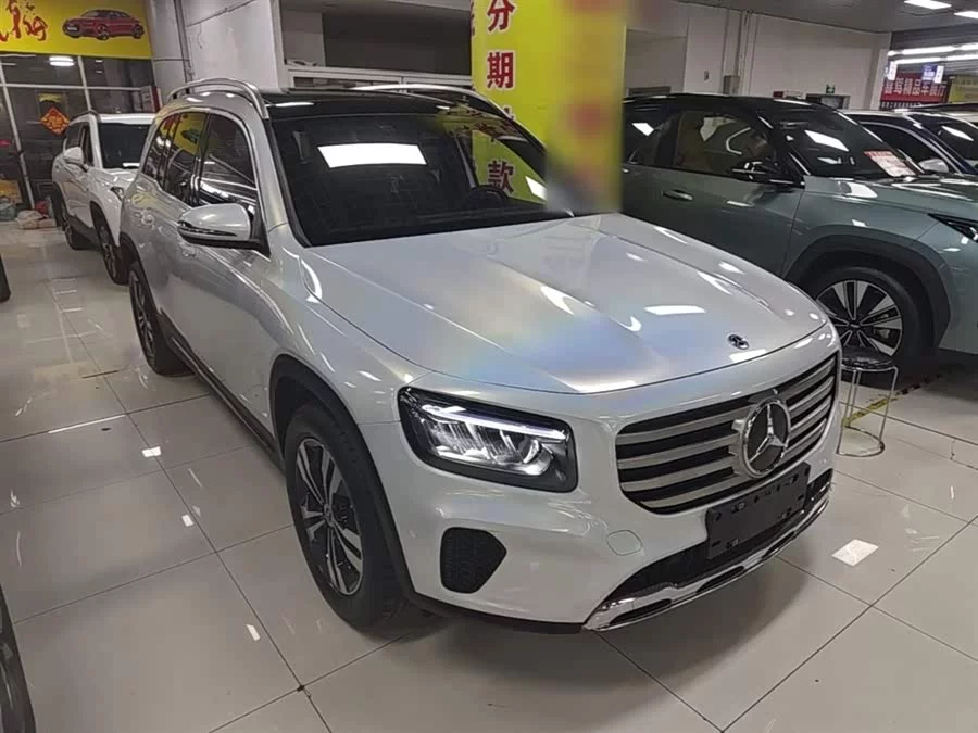 Mercedes Benz GLB