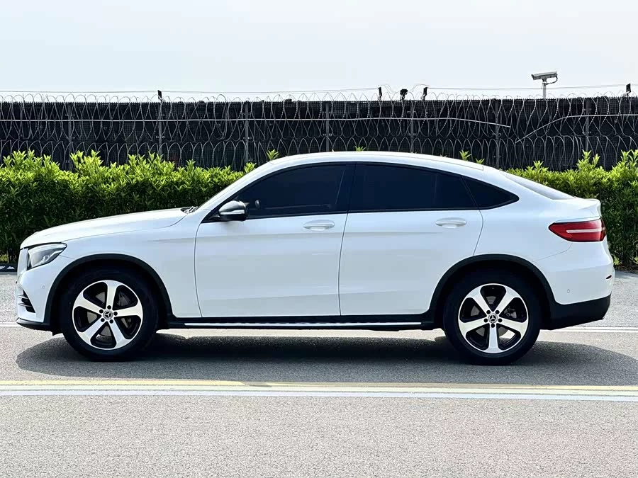 Mercedes Benz GLC coupe