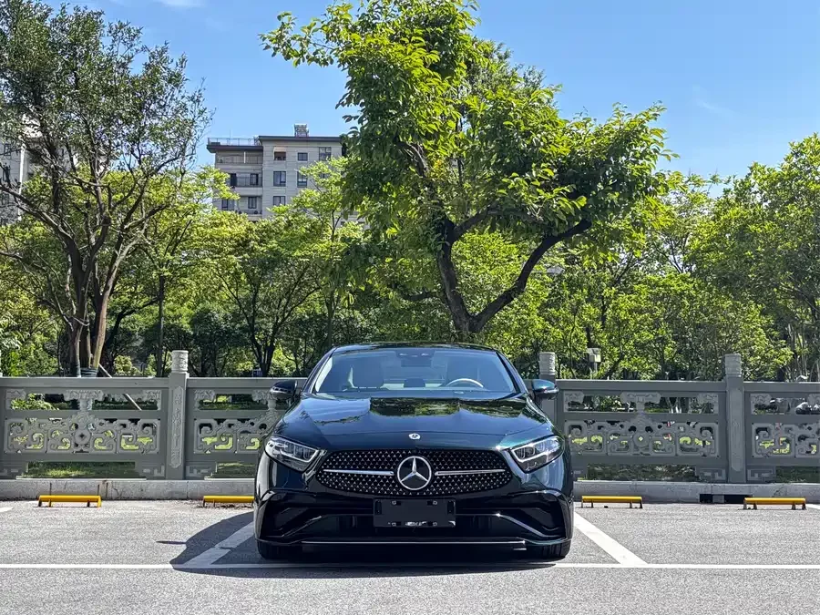 Mercedes Benz CLS
