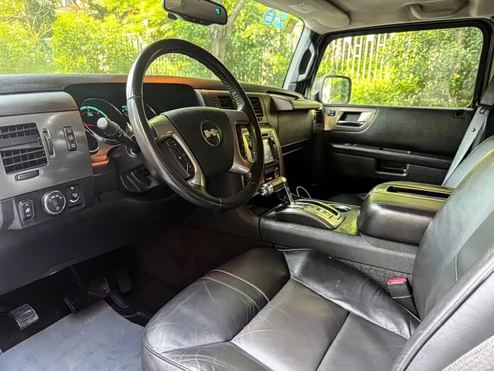 Hummer H2