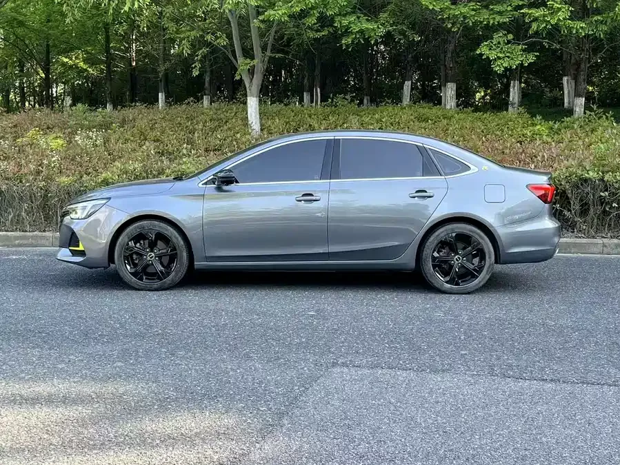 Roewe i6 MAX