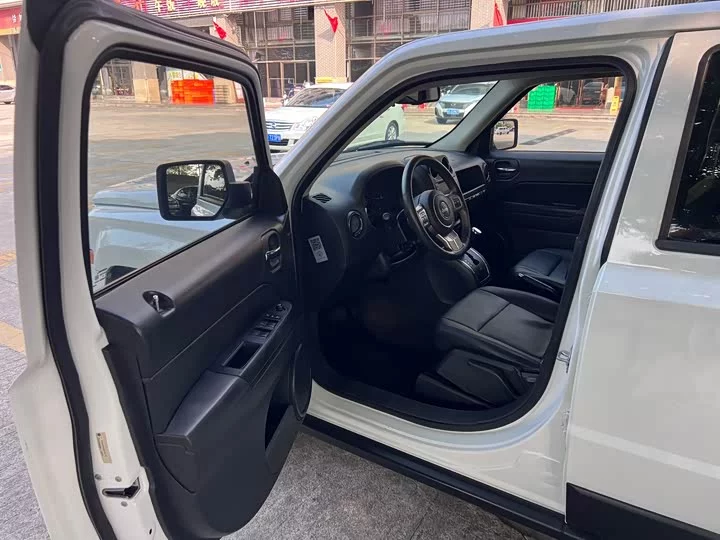 Jeep freelancer