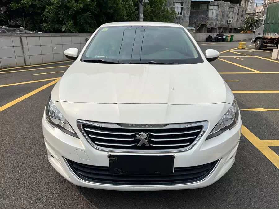 Peugeot 408