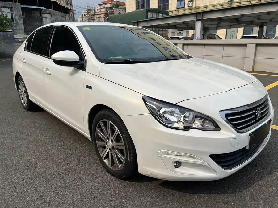 Peugeot 408