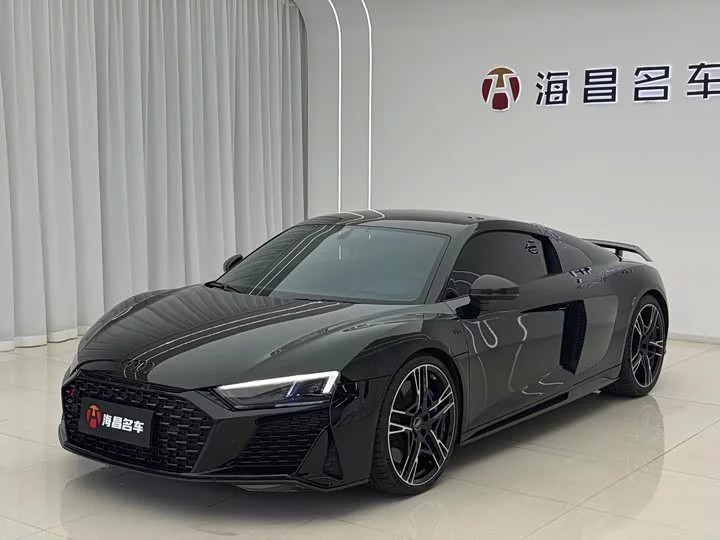 Audi R8