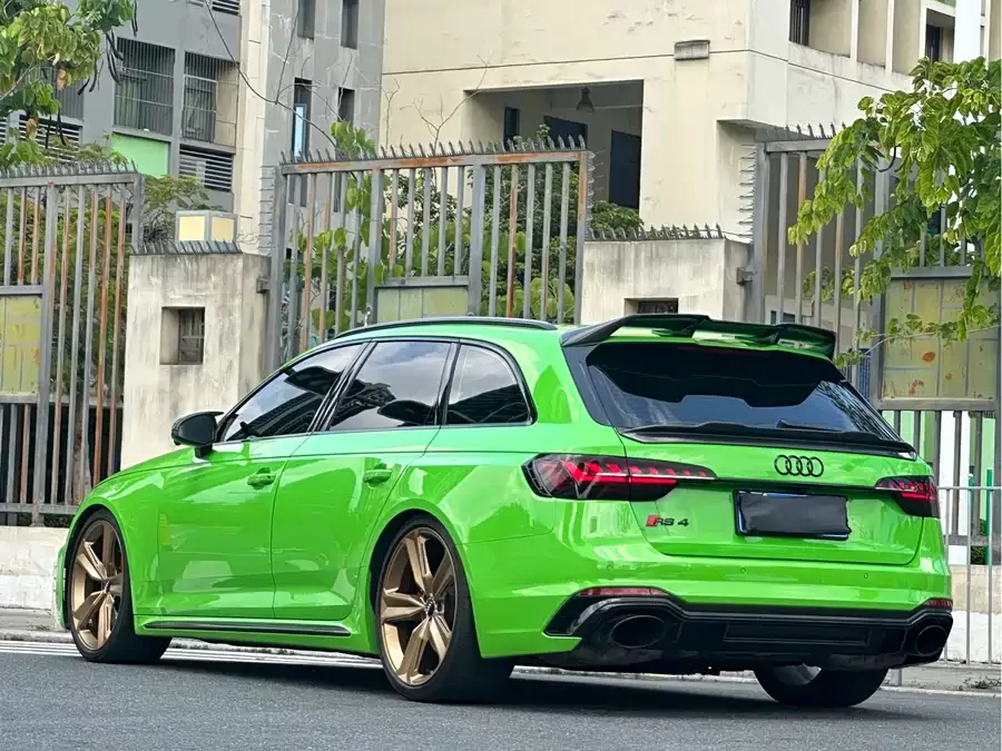 Audi RS 4