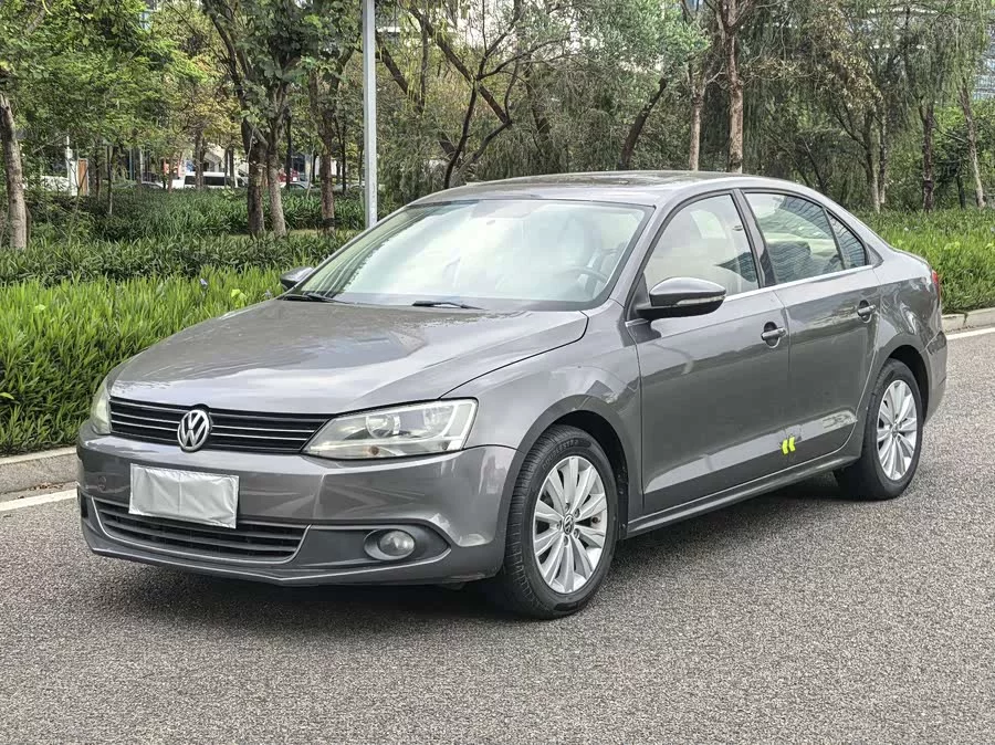 Volkswagen Sagitar