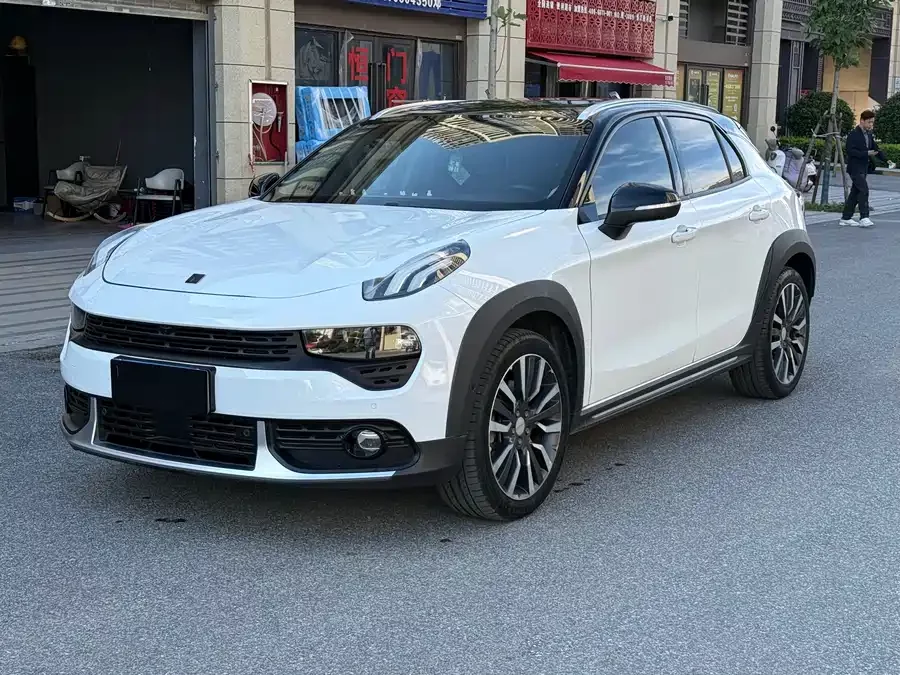 Lynk & Co 02