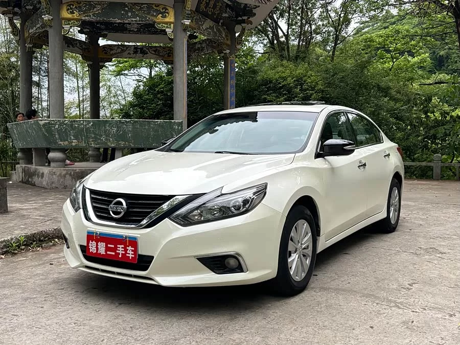 Nissan Teana