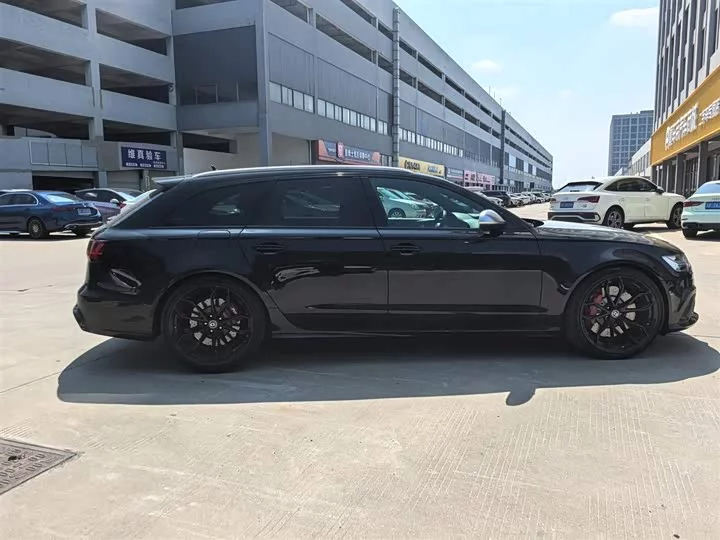 Audi RS 6